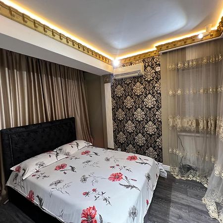 2 Bedrooms Heart Of City Center Chişinǎu Buitenkant foto